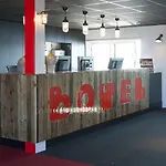 布特尔酒店 3*
