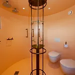 Botel 3*
