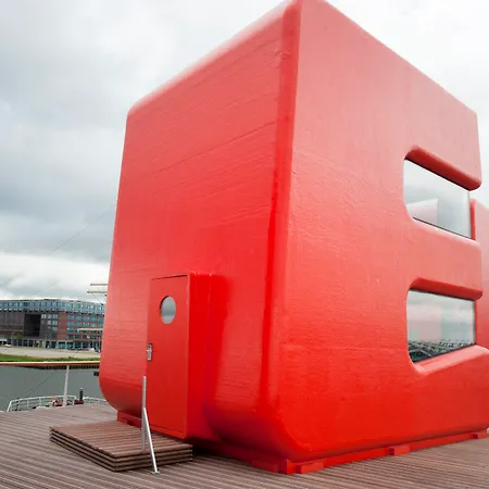 Botel Hotell