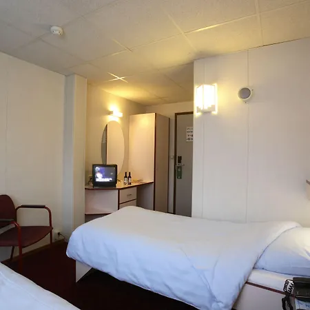 Botel Hotell 3*