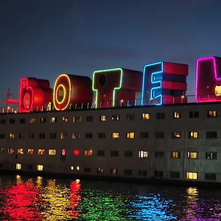 Hotell Botel