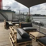 Botel Hotel